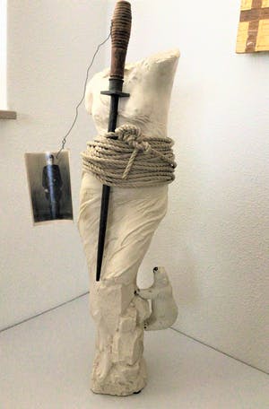 Julia Winter - Vrouwe Justitia - 2003 - Beeld - Diverse materialen - Zeer goed kopen? Bied vanaf 295!