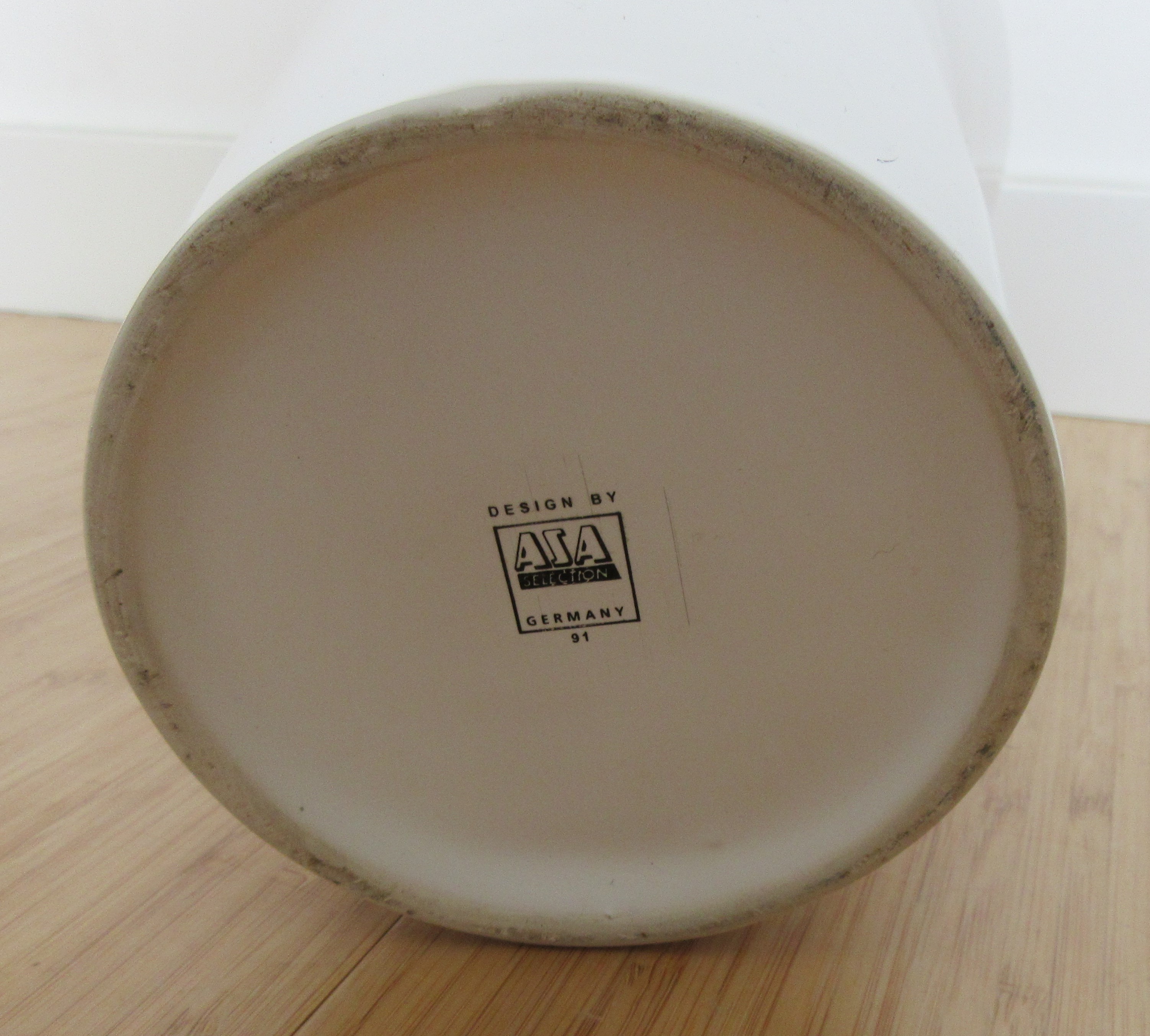 Niet of onleesbaar gesigneerd - ASA Design grote witte aardewerken schoorsteenvaas kopen? Bied vanaf 1!