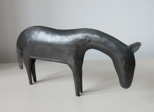 Niet of onleesbaar gesigneerd - naïef plaatstalen paard kopen? Bied vanaf 1!