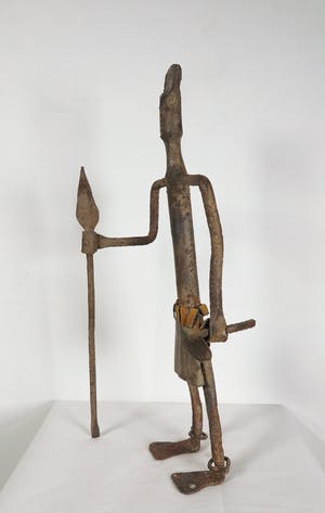 Fon - Zeldzaam beeld van ijzer, Strijder met een speer en hak kopen? Bied vanaf 1!