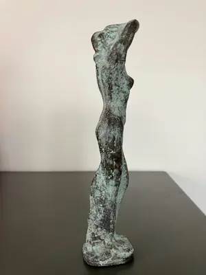 Brons (Onbekend) - Jonge vrouw kopen? Bied vanaf 39!