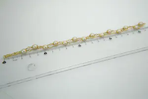 10 - Klassiek en fijn 18 karaats geel-gouden staafjes collier - 14 parels kopen? Bied vanaf 310!