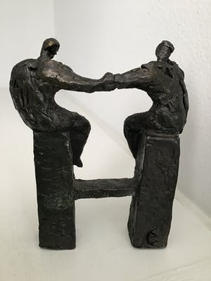Bernadette Leijdekkers - Sculptuur “ Verbondenheid “ kopen? Bied vanaf 65!