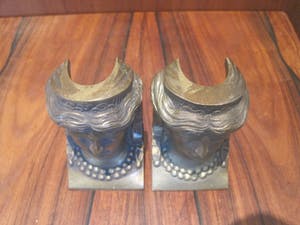 Brons (Onbekend) - Bronzen Kariatiden. kopen? Bied vanaf 60!