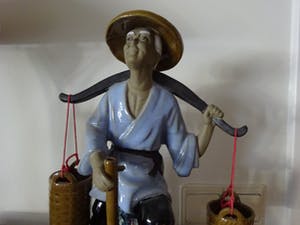 Niet of onleesbaar gesigneerd - Chinese man met werktuig kopen? Bied vanaf 1!