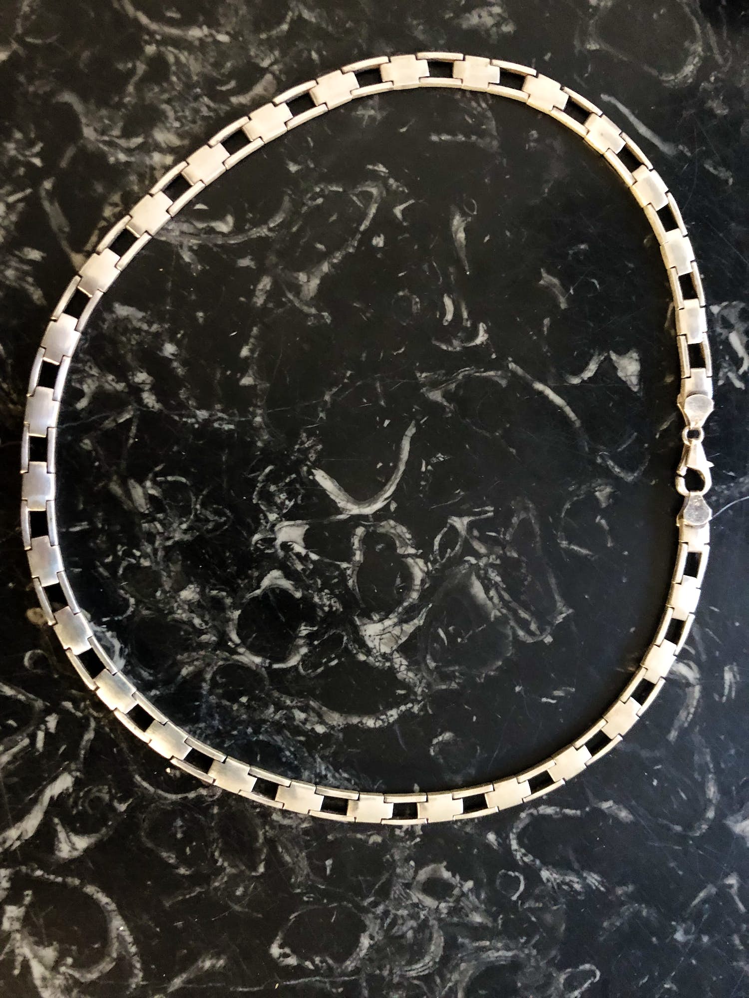 Internationaal Zilver - Zilveren choker kopen? Bied vanaf 125!