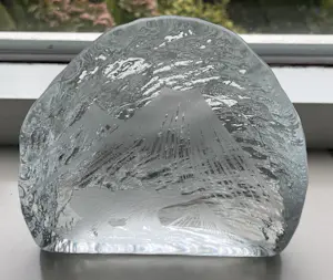 Maleras Sweden - Grote vintage ijsblok glazen object met afbeelding beer en bergen kopen? Bied vanaf 20!