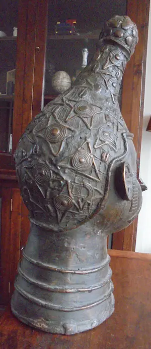 Benin - Zwaar, bronzen beeld, met origineel certificaat.Uniek en gedetailleerd. kopen? Bied vanaf 195!