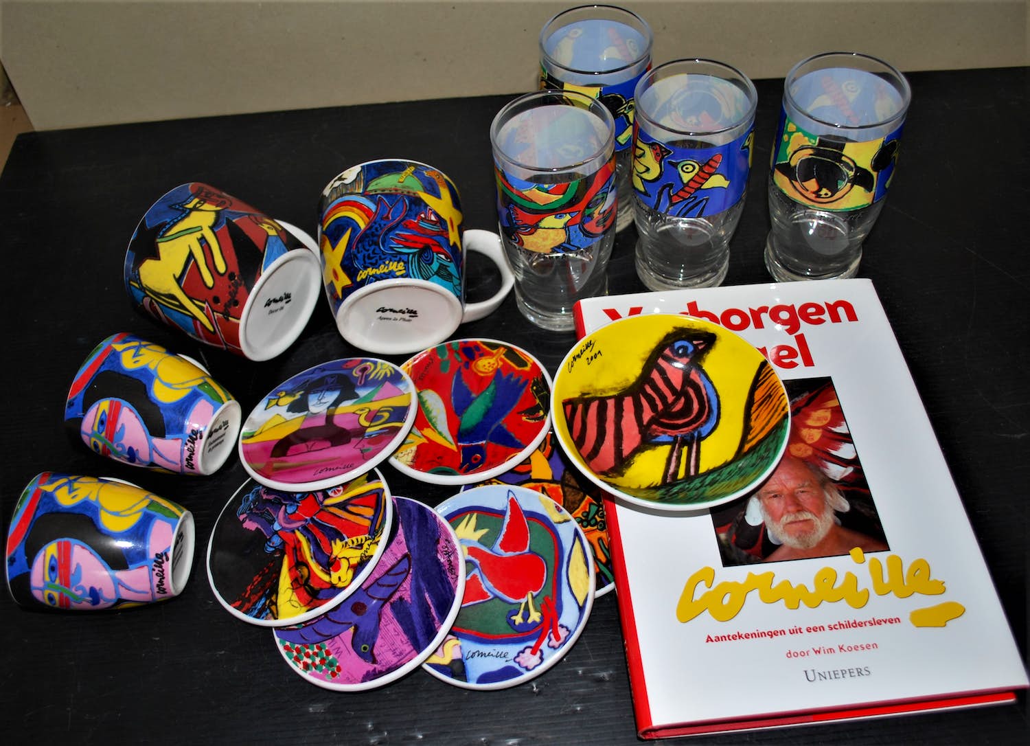 Corneille - divers serviesgoed (15x) en een monografie verkocht voor € 50!