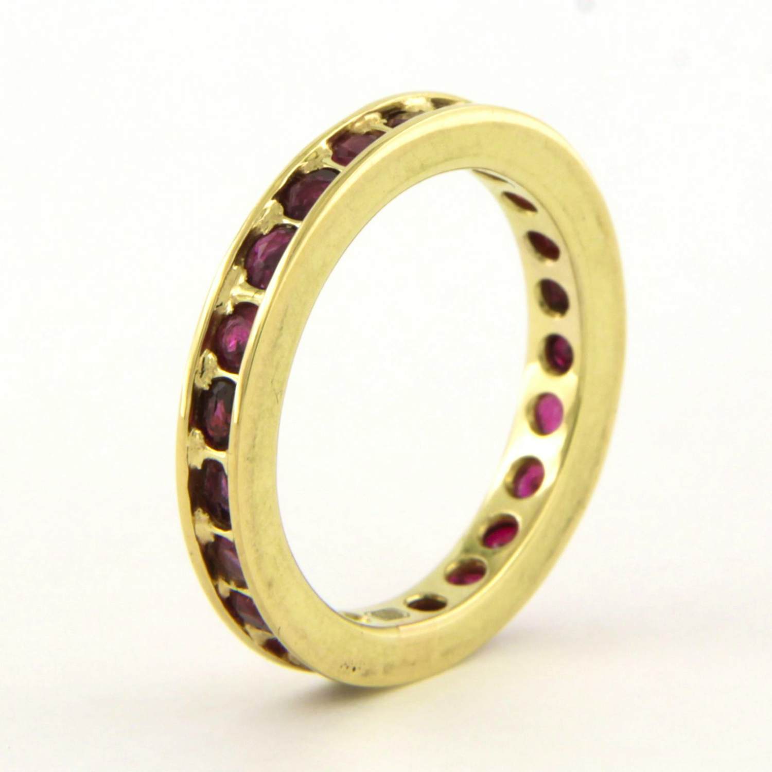 Buy 14k geel gouden ring bezet robijn tot. 1.30ct - ringmaat U.S. 6 – EU. 16.5(52)? Bid from 310!