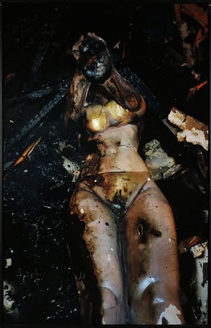 Cristobal Hara - C-Print op aluminium, Zonder titel - Ingelijst (Groot) kopen? Bied vanaf 1!