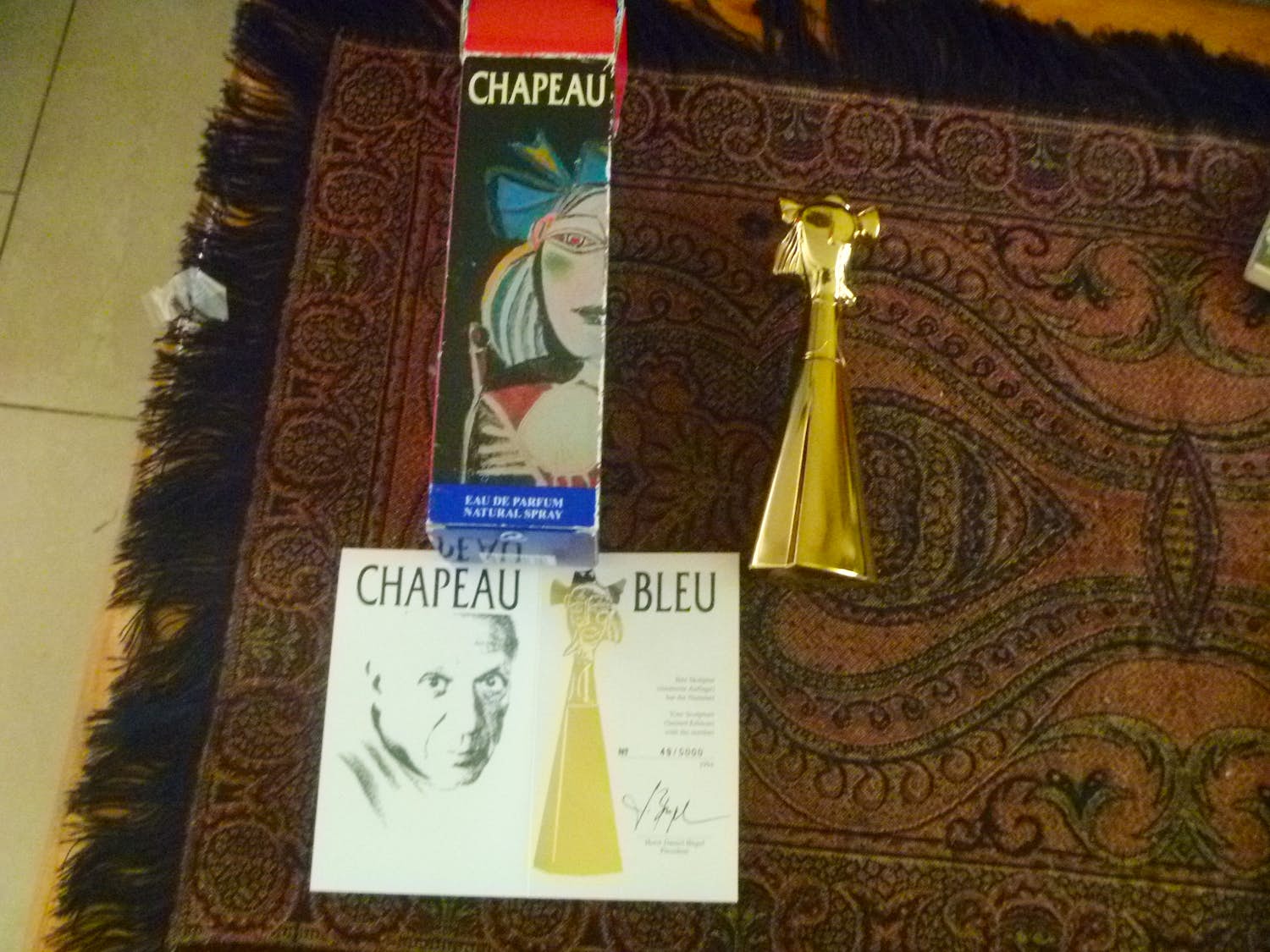 Pablo Picasso - naar - door Marina Picasso - bust of a woman kopen? Bied vanaf 1!