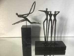 Corry Ammerlaan - Twee bronzen werken kopen? Bied vanaf 20!