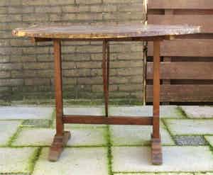 Niet of onleesbaar gesigneerd - Oak vigneron table from France - ca. 1940 verkocht voor € 10!