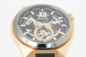 36 - Robuust Bulova 98A177 Skeleton automatisch polshorloge met siliconen band kopen? Bied vanaf 120!
