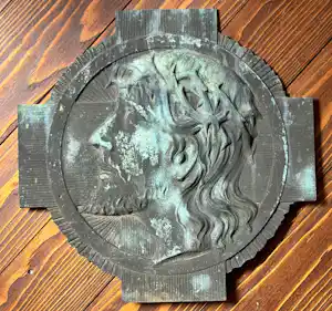 AcheterSylvain Norga - Bronzen reliëfplaquette met Christus hoofd? Enchérissez de 200!