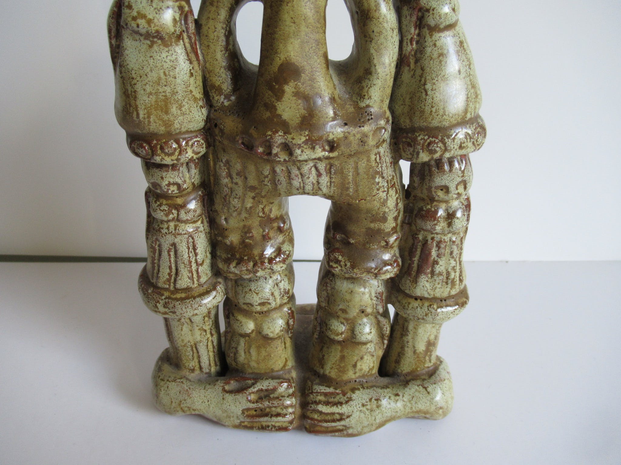 Niet of onleesbaar gesigneerd - Gestapelde figuren kopen? Bied vanaf 1!