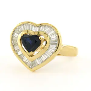 18k gouden ring met saffier en taper vorm geslepen diamant tot. 0.50ct kopen? Bied vanaf 510!