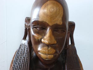 Niet of onleesbaar gesigneerd - Buste Massai-vrouw. kopen? Bied vanaf 10!