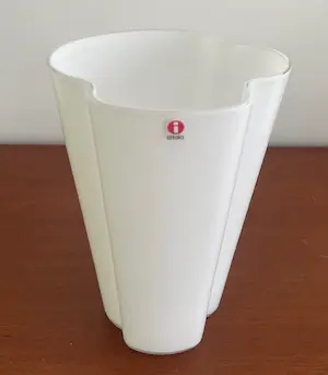 Alvar Aalto - Witte vaas ontworpen voor Iitala kopen? Bied vanaf 1!