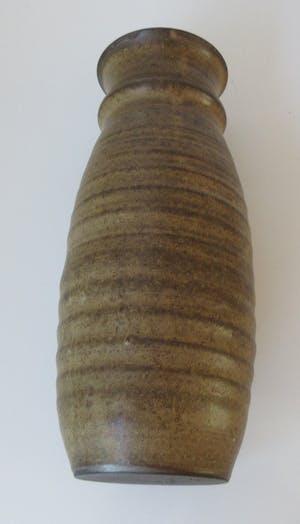 Klaas Fenne de Leeuwe - Vaas met bruin stroomglazuur kopen? Bied vanaf 1!