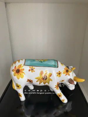 Buy Marianne Bey - Sunflowers / Van Gogh / Cowparade? Bid from 1!