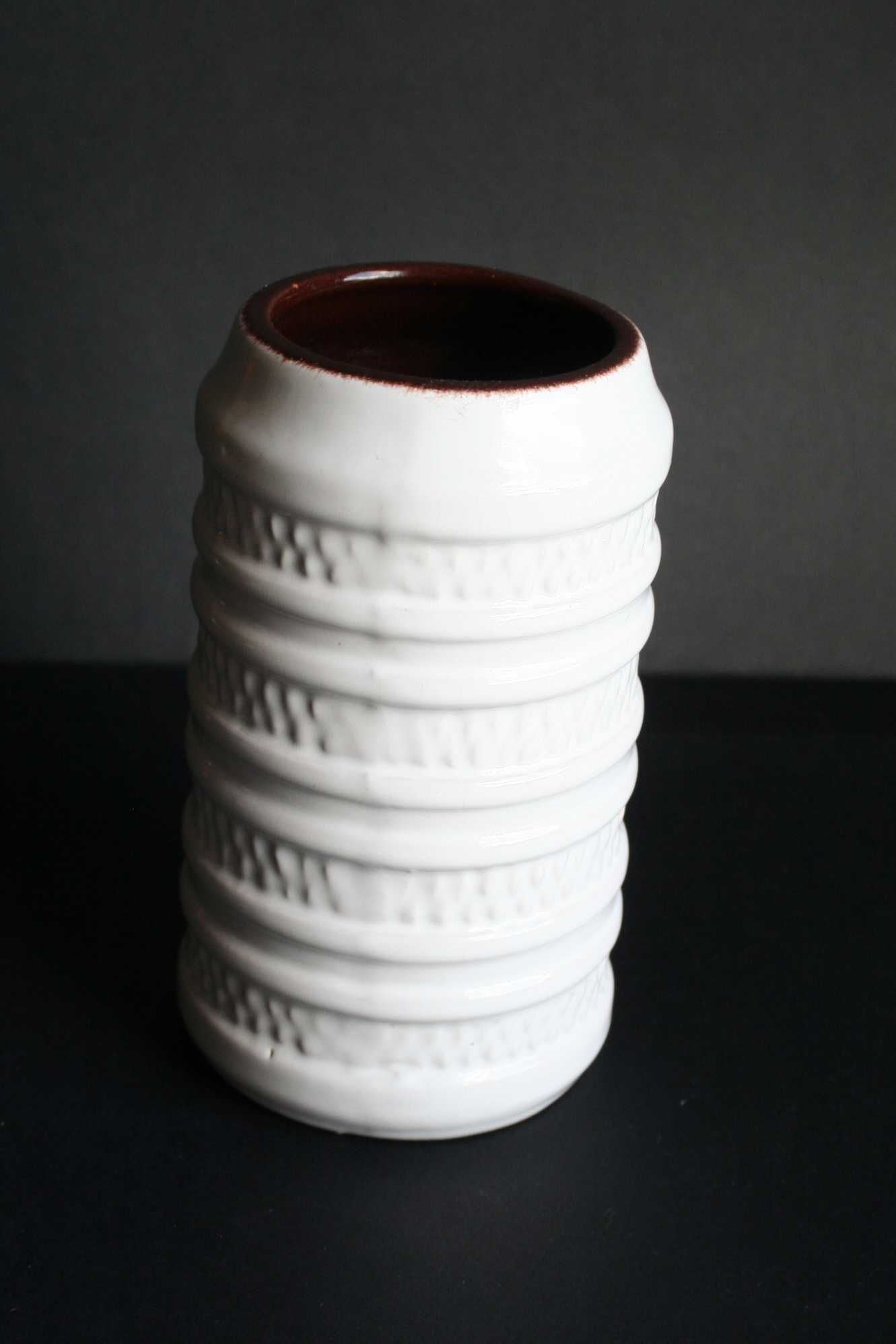 Carstens Tonnieshof - aardewerk vaas - model nr slecht leesbaar verkocht voor € 13!