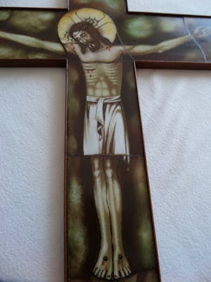 Hubert Levigne - GROOT GEBRANDSCHILDERD KRUIS ZELDZAAM kopen? Bied vanaf 70!