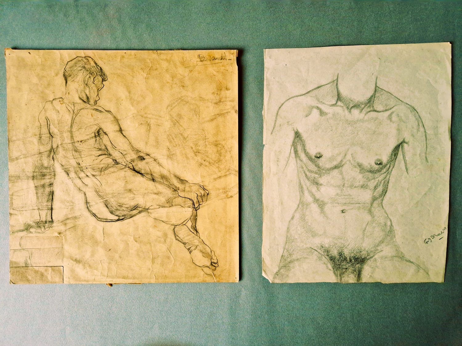 Frans Boers - studie tekening "mannelijk naakt" en nog een houtskool tekening gesigneerd kopen? Bied vanaf 1!