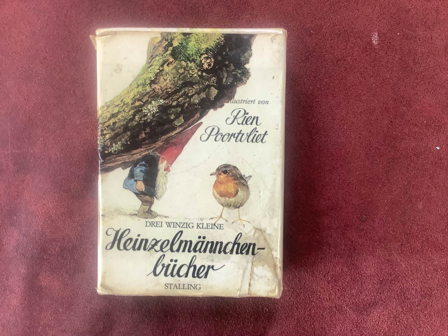 AcheterRien Poortvliet - Drei winzig Kleine Heinzelmänner? Enchérissez de 45!