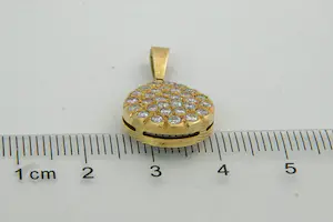 15- Exclusieve, mooi opengewerkte 18Krt goud & diamanten druppel hanger kopen? Bied vanaf 560!