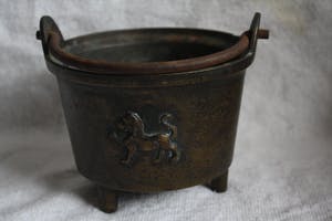 Curiosa - Bronzen Cauldron.(1523) kopen? Bied vanaf 50!