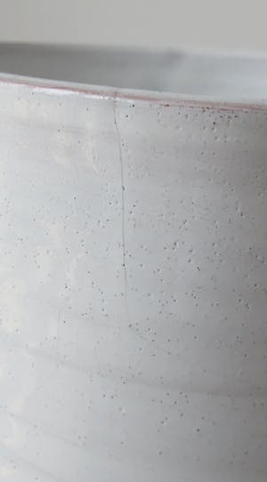 Pottenbakkerij Nagtegaal - Drie witte aardewerk vazen kopen? Bied vanaf 30!