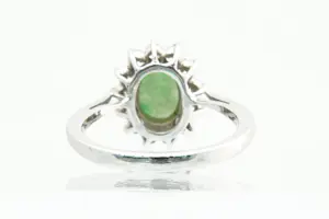13 - Chique witgouden 14Krt dames ring met 0.50 crt diamant en groene edelsteen. kopen? Bied vanaf 380!