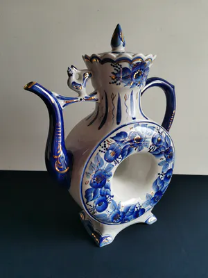 Niet of onleesbaar gesigneerd - Fraai gedecoreerde Chinese koffiepot met kraaiende haan kopen? Bied vanaf 1!