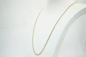 48 - Sierlijk en relatief lang 14 Krt bicolor gouden "fantasie" ketting kopen? Bied vanaf 950!