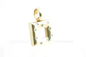 48- Massieve 18 krt gouden en diamanten "gewelfde" hanger - 9 briljanten kopen? Bied vanaf 470!