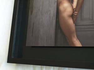 Erwin Olaf - Ingelijste foto uit de serie Skin Deep , Male Nude No. 01 - 2015 kopen? Bied vanaf 1000!