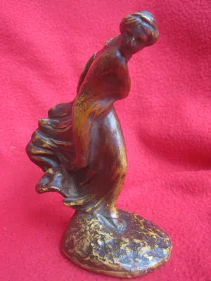 Leonildo Giannoni Chapelier - Jeune femme dans le vent. kopen? Bied vanaf 50!