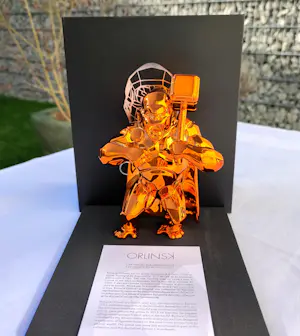 Richard Orlinski - HAMMER KONG SPIRIT (ORANGE EDITION) kopen? Bied vanaf 240!