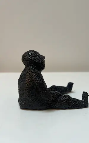 Carolein Smit - Bronzen sculptuur | Kind met bal kopen? Bied vanaf 175!