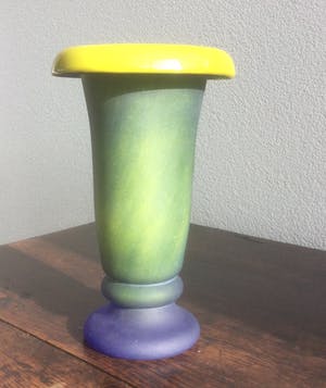 Niet of onleesbaar gesigneerd - GLAZEN VAAS, groen-blauw kopen? Bied vanaf 1!