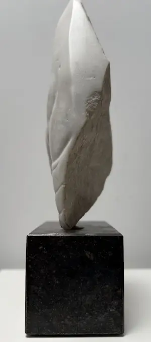 Francesca Zijlstra - Marmeren sculptuur | 'Tors van een vrouw' UNIEK WERK kopen? Bied vanaf 1500!
