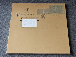 Henk Huig - 1962 - grote gemengde techniek - gespleten tong over schutting - in orig. lijst kopen? Bied vanaf 41!