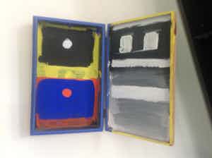 Leon Adriaans - Beschilderd sigarenkistje verkocht voor € 550!