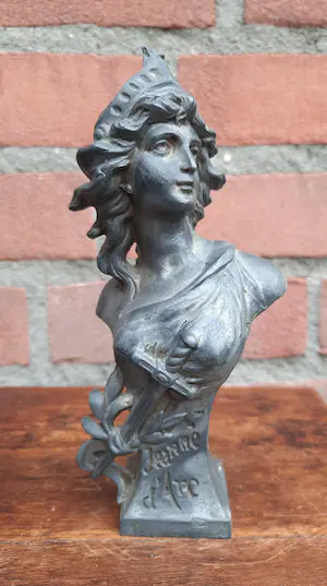 Niet of onleesbaar gesigneerd - Jeanne D'arc et Geneviève kopen? Bied vanaf 1!