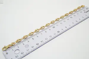 73 - Zo goed als nieuwe 18Krt geel gouden armband met koffieboon schakels kopen? Bied vanaf 630!