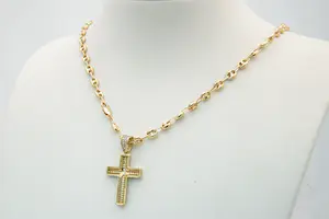 39 - Fraai 18Krt geel-gouden figaro collier & met vrijwel nieuw18kt gouden kruis kopen? Bied vanaf 1100!