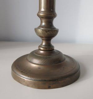 Curiosa - Antieke 19e eeuwse messing kandelaar kopen? Bied vanaf 1!