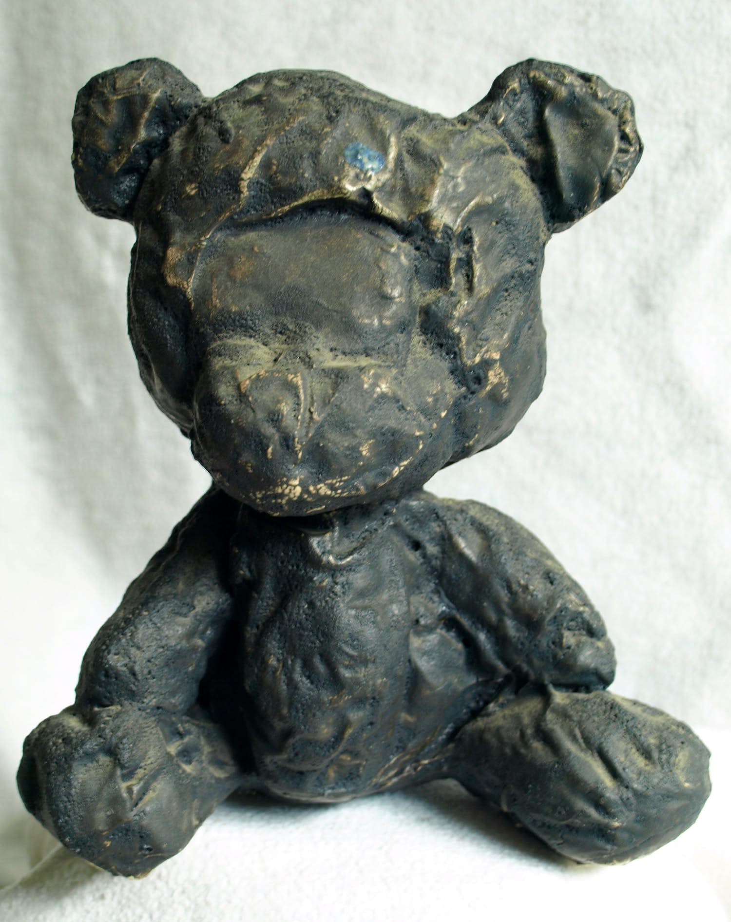 Niet of onleesbaar gesigneerd - Keramiek / Steen , Beer / Teddybeer kopen? Bied vanaf 1!